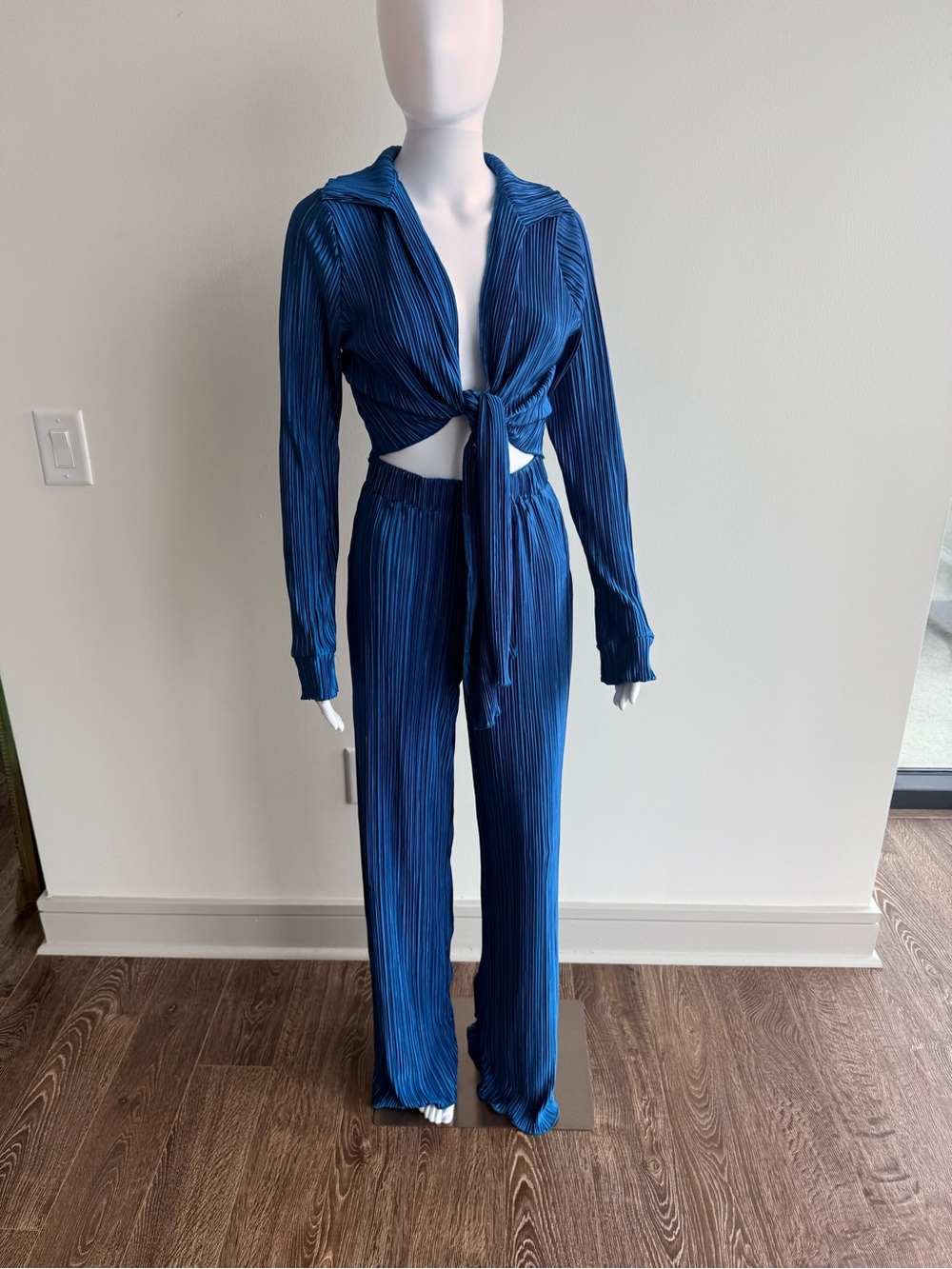 Lilly’s Kloset Plisse Tie-Front Cropped Blouse With Pants Set in Royal Blue